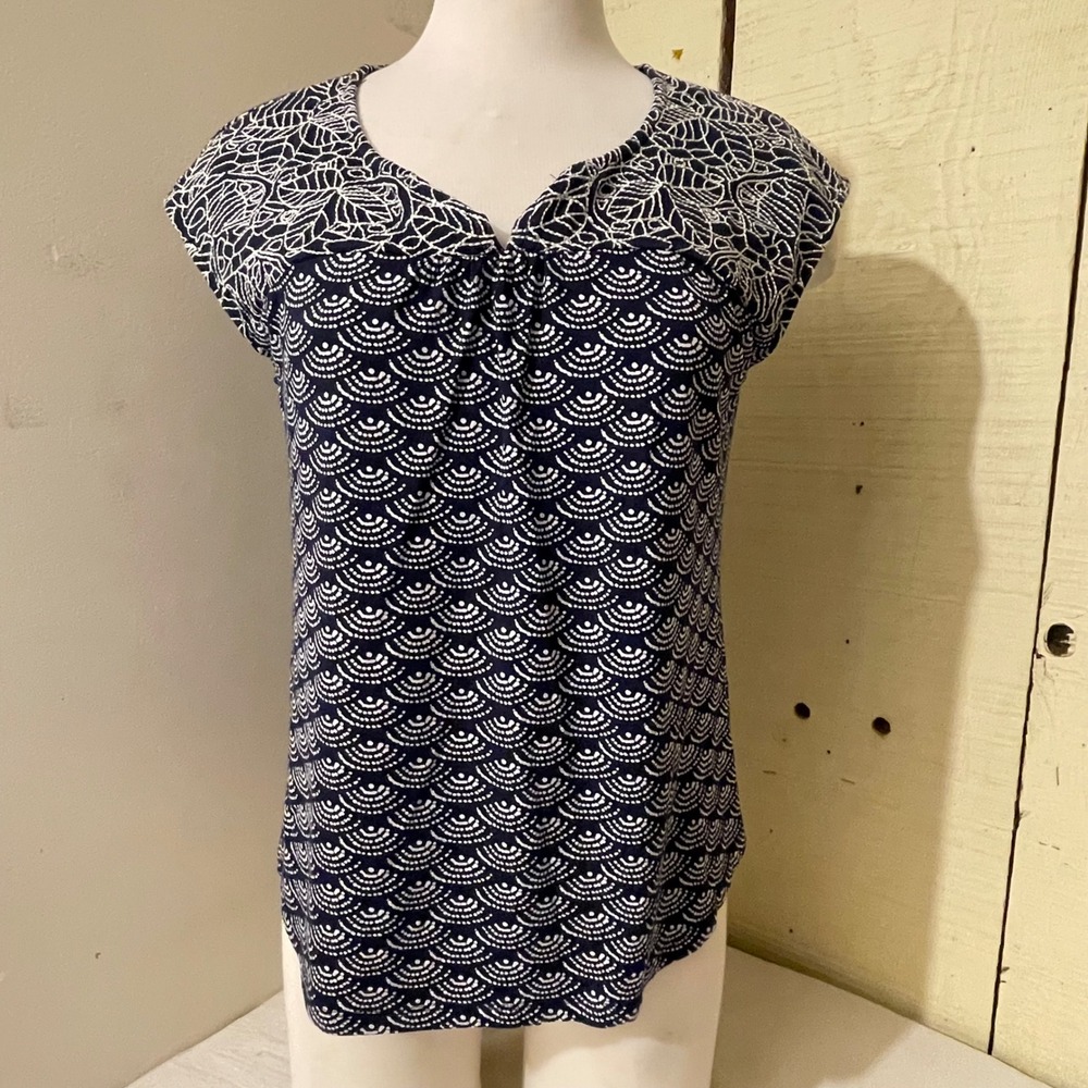 Skies Are Blue Womens Size Med Petite Batik Embroidered Cap Sleeve V-Neck Top